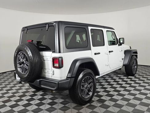 Used 2024 Jeep Wrangler Sport S image 3