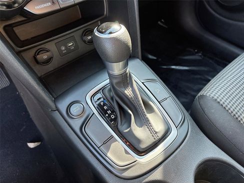 Used 2019 Hyundai Kona SE image 16