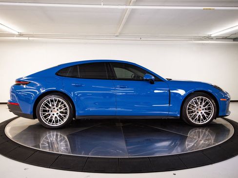 Certified 2026 Porsche Panamera 4 E-Hybrid AWD/4WD image 8