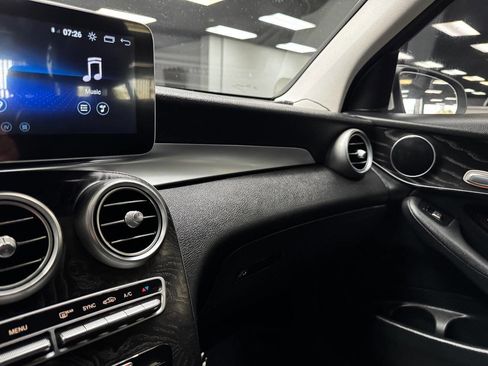 Used 2016 Mercedes-Benz GLC 300 image 25