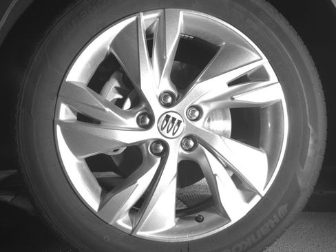 Used 2025 Buick Encore GX Preferred FWD image 12