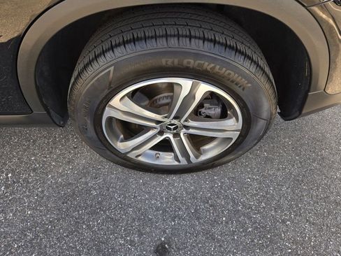 Used 2019 Mercedes-Benz GLC 300 image 12