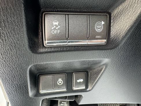 Used 2011 INFINITI M37 w/ Premium Pkg image 22