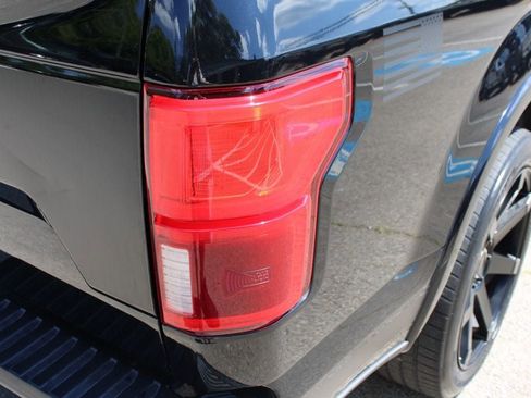 Used 2018 Ford F150 XLT w/ Equipment Group 302A Luxury AWD/4WD image 11