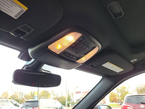 Used 2023 Dodge Durango GT image 30