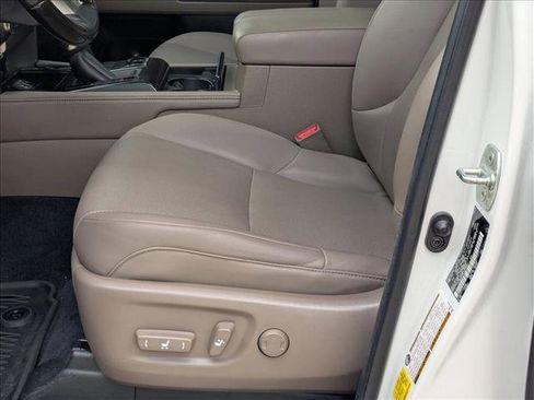 Used 2020 Lexus GX 460 Premium image 17