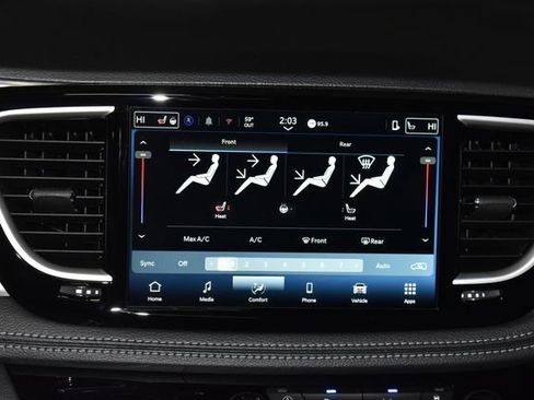 New 2026 Chrysler Pacifica Select image 16