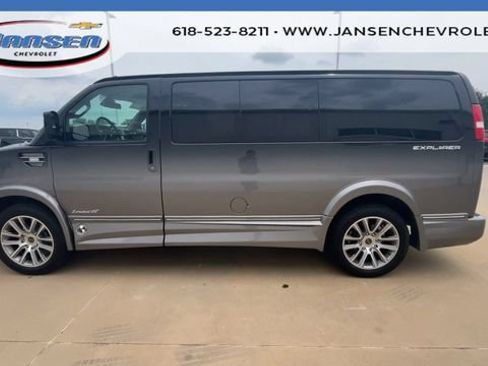 Used 2021 Chevrolet Express 2500 LS w/ Enhanced Convenience Package RWD image 5
