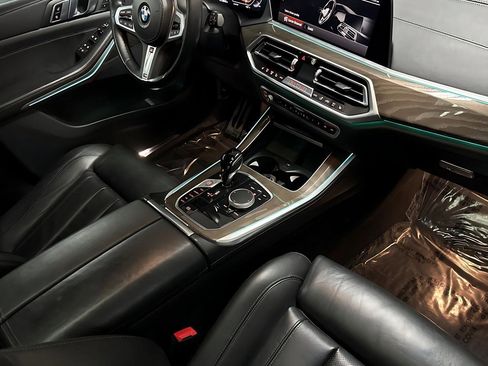 Certified 2022 BMW X5 xDrive40i w/ M Sport Package image 28