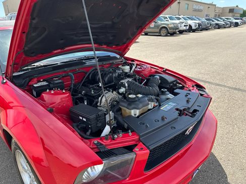 Used 2007 Ford Mustang Convertible RWD image 28