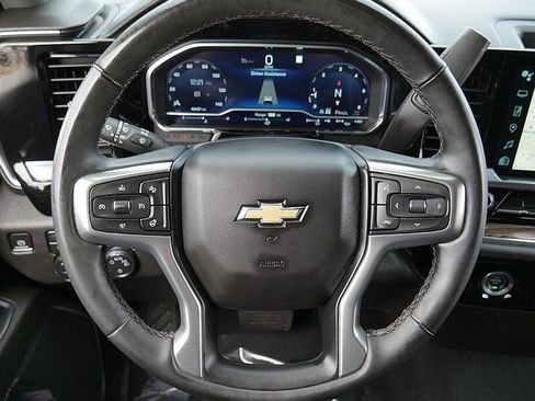 Used 2023 Chevrolet Silverado 1500 LT image 18