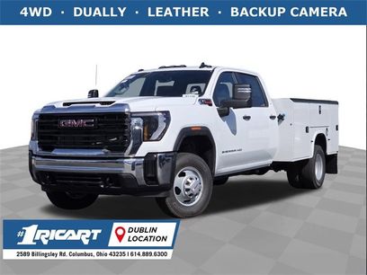 New 2025 GMC Sierra 3500 Pro w/ Convenience Package