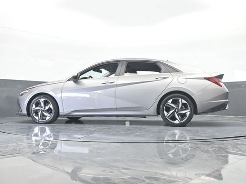 Used 2023 Hyundai Elantra Limited w/ Cargo Package image 60