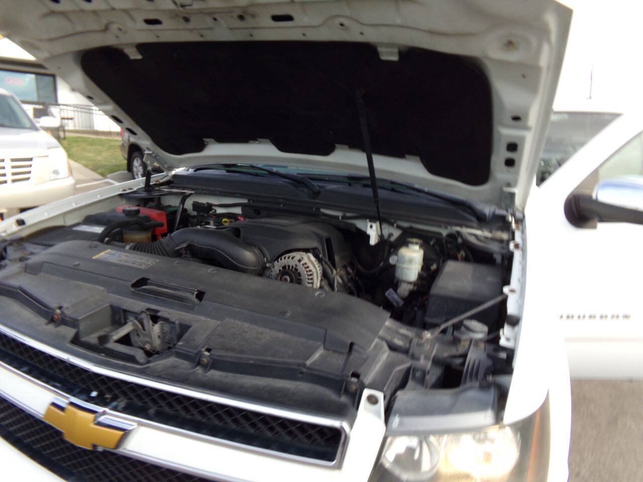 Used 2007 Chevrolet Suburban LTZ w/ LTZ Preferred Equipment Group AWD/4WD image 52