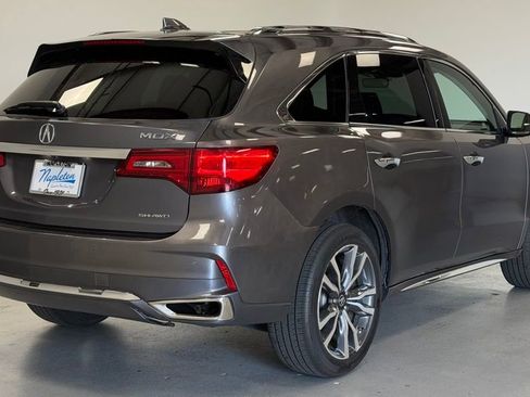Used 2020 Acura MDX SH-AWD w/ Advance Package image 3