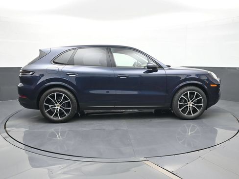 Certified 2024 Porsche Cayenne AWD/4WD image 23