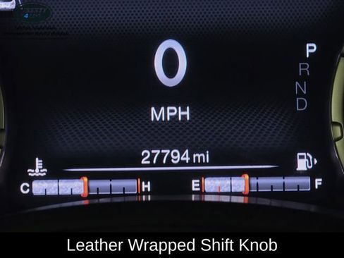 Used 2023 Jeep Renegade Latitude w/ Sun/Sound Group AWD/4WD image 29