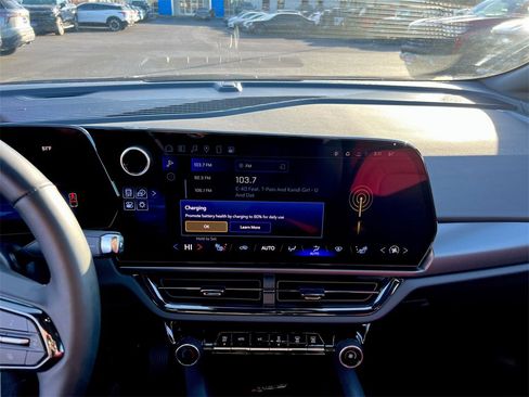 Used 2025 Chevrolet Equinox EV RS image 13