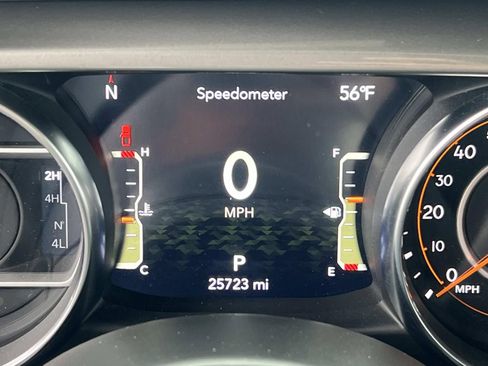 Used 2023 Jeep Gladiator Overland w/ Trailer Tow Package image 28