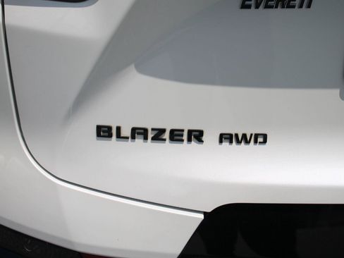 Used 2025 Chevrolet Blazer RS w/ Driver Confidence II Package AWD/4WD image 34