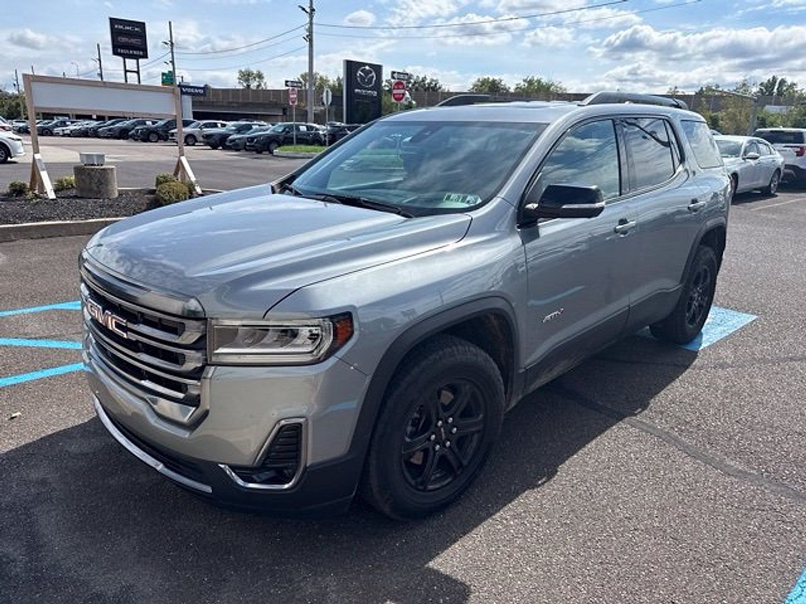 Used 2023 GMC Acadia AT4 w/ Technology Package AWD/4WD image 10