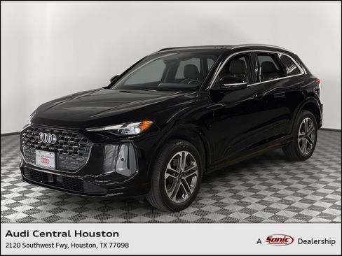 Used 2025 Audi Q5 Premium w/ Convenience Package AWD/4WD image 1