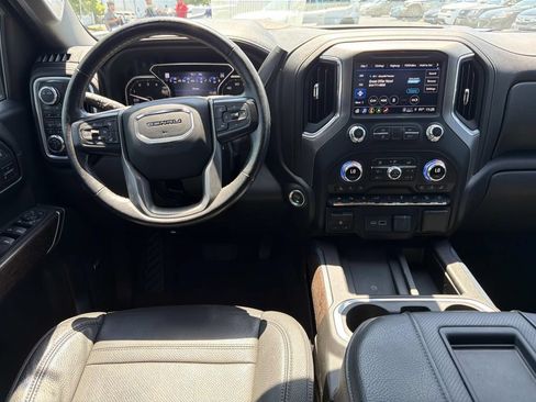 Used 2021 GMC Sierra 1500 Denali w/ Denali Ultimate Package AWD/4WD image 17