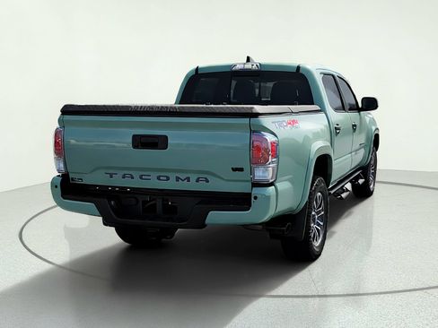 Used 2022 Toyota Tacoma TRD Sport w/ TRD Premium Sport Package AWD/4WD image 7