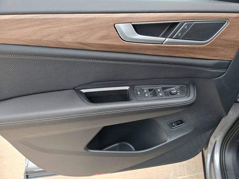 New 2026 Volkswagen Atlas SE FWD image 19