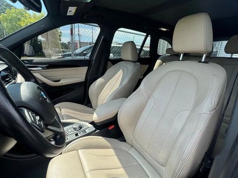 Used 2019 BMW X1 xDrive28i w/ Convenience Package AWD/4WD image 9