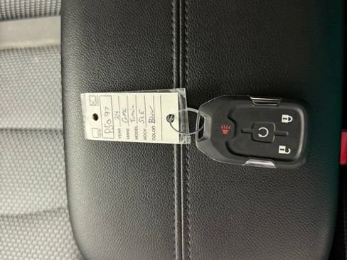 Certified 2024 GMC Terrain SLE w/ Driver Convenience Package FWD image 21