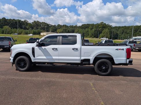Used 2026 Ford F250 XL w/ STX Appearance Package AWD/4WD image 5