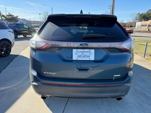 Used 2016 Ford Edge SE image 9