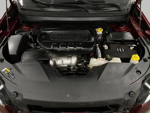 Used 2021 Jeep Cherokee Latitude Plus image 11