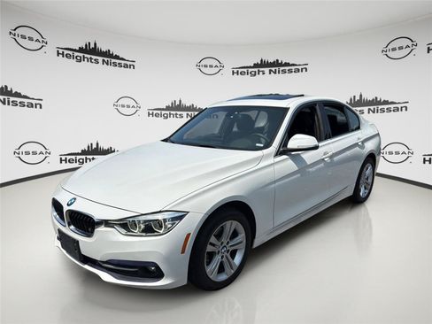 Used 2018 BMW 328d Sedan RWD image 11
