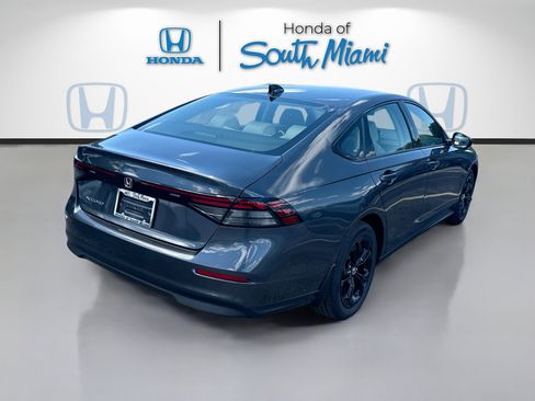 New 2025 Honda Accord SE image 6
