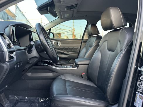 Used 2023 Kia Sorento SX FWD image 13
