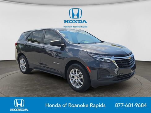 Used 2022 Chevrolet Equinox LS AWD/4WD image 7