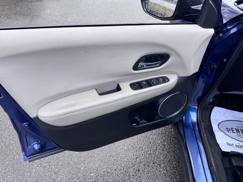 Used 2016 Honda HR-V EX image 16