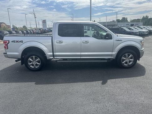 Used 2019 Ford F150 XLT w/ Equipment Group 302A Luxury AWD/4WD image 9