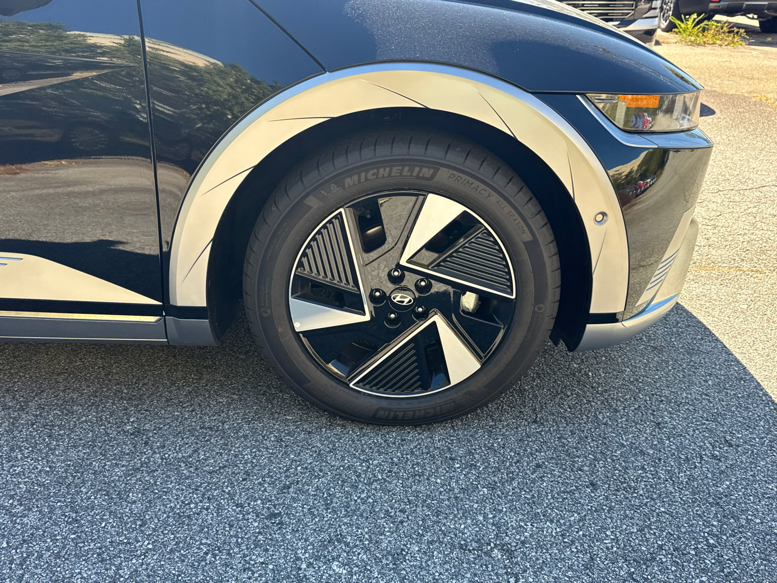 New 2027 Hyundai Ioniq 5 Limited RWD image 13