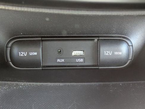 Used 2018 Kia Soul + image 21