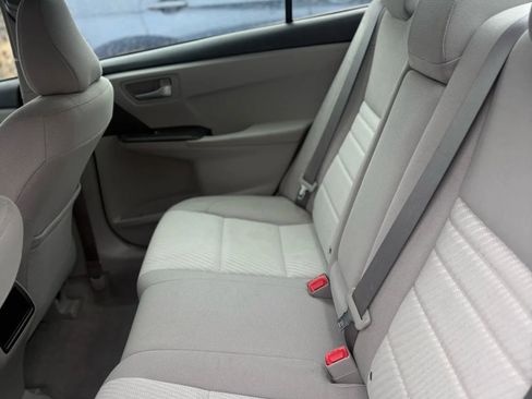 Used 2017 Toyota Camry XLE image 22