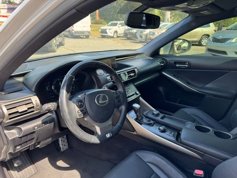 Used 2014 Lexus IS 250 4dr Sport Sdn Auto RWD image 11
