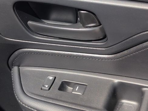 Used 2025 Honda Odyssey Sport-L image 33