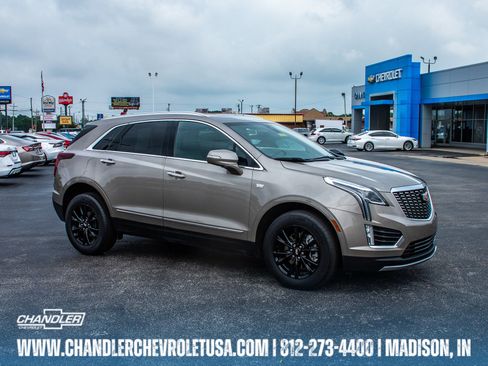Used 2022 Cadillac XT5 Premium Luxury image 1