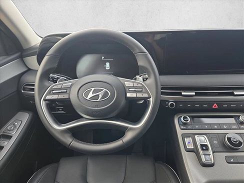 Used 2025 Hyundai Palisade SEL FWD image 18