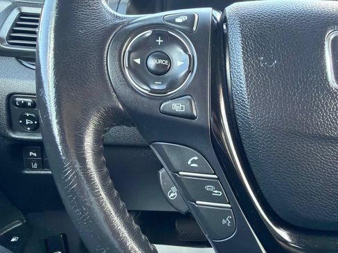 Used 2018 Honda Ridgeline RTL-E image 26