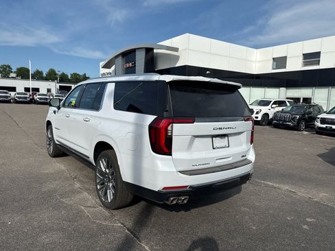New 2026 GMC Yukon XL Denali Ultimate AWD/4WD image 3