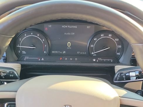 Used 2022 Lincoln Corsair AWD w/ Premium Package image 25